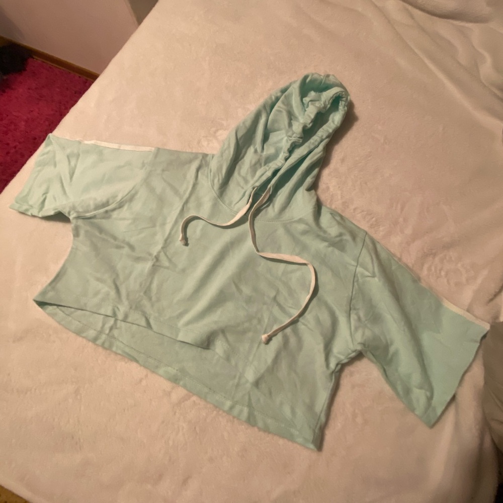 Crop Top with hoodie